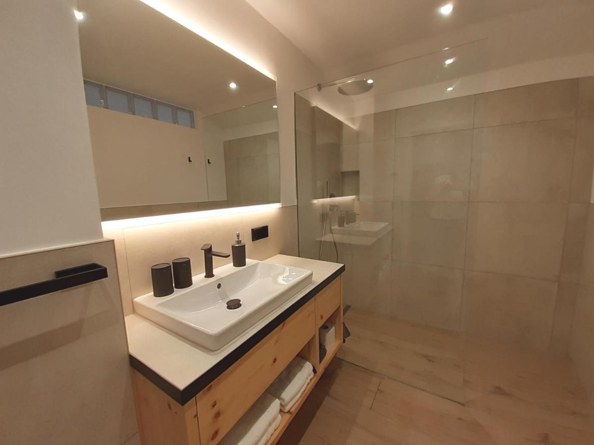 Haus Talblick "Wallbug" Ferienwohnung 1 Натурно Екстер'єр фото